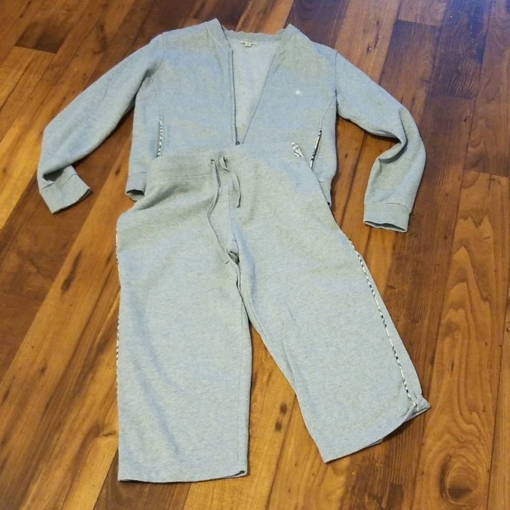 Burberry sweatsuit